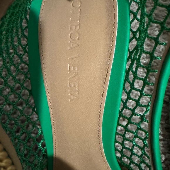 Bottega Veneta Emerald Green Mesh Square-Toe Slingback Heels - Picture 5 of 7